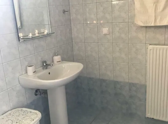 Cosy 3bedroom شقة